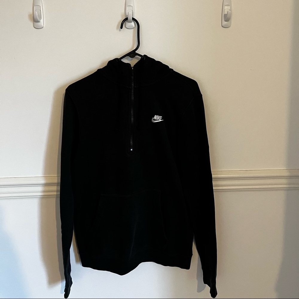 Nike- Crew Neck Zipped Up Hoodie